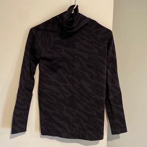 Sweaty Betty thermal turtleneck